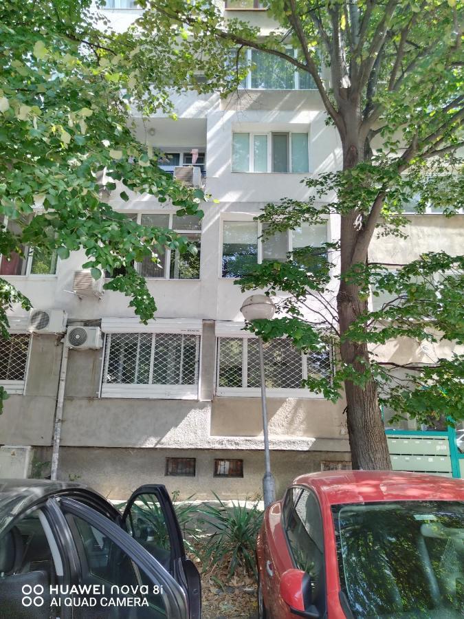 Сладкият Кът На Радост Apartment Burgas Bagian luar foto